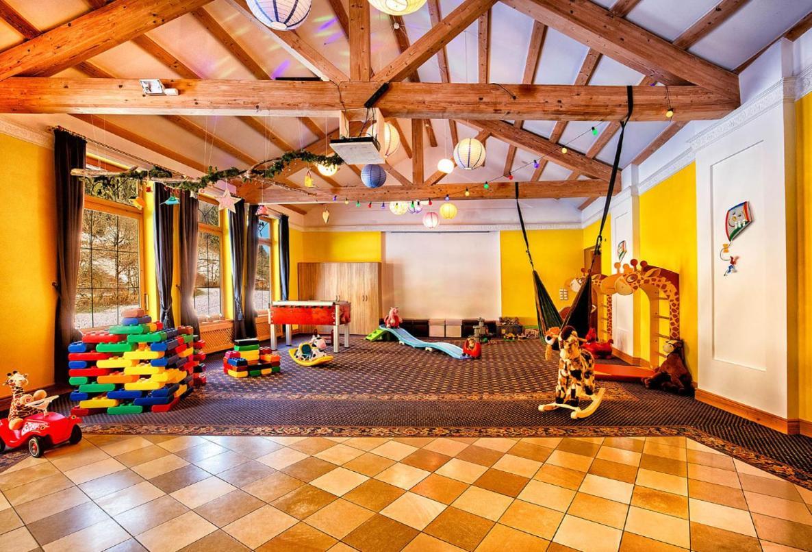 Familotel Bavaria Pfronten-Familien Hotel-Alles Inklusive Konzept ภายนอก รูปภาพ